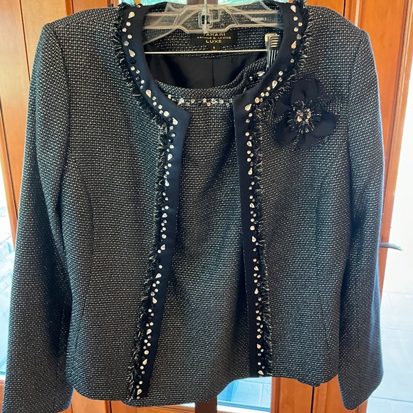 Tahari Navy and Silver Tweed Skirt Set - Picture 1 of 15